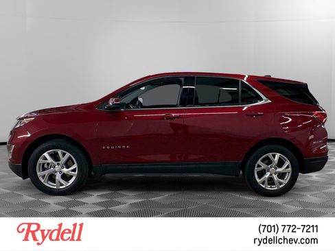 Used 2018 Chevrolet Equinox LT AWD/4WD image 2