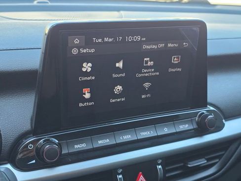 Used 2024 Kia Forte LXS w/ LXS Technology Package image 25