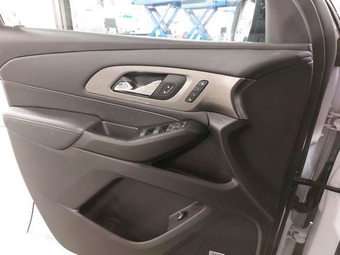 Used 2023 Chevrolet Traverse Premier w/ Redline Edition image 29