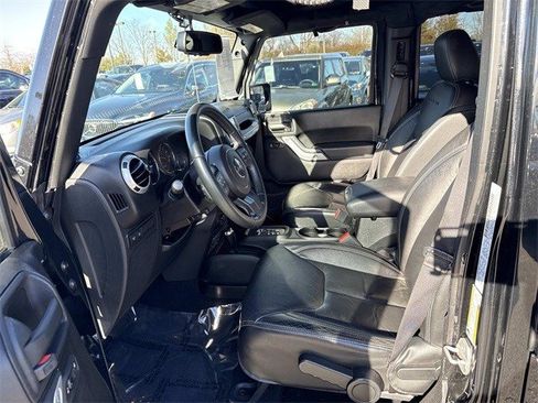 Used 2013 Jeep Wrangler Unlimited Rubicon w/ Dual Top Group image 14