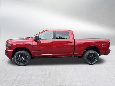 New 2026 RAM 2500 Laramie AWD/4WD image 8