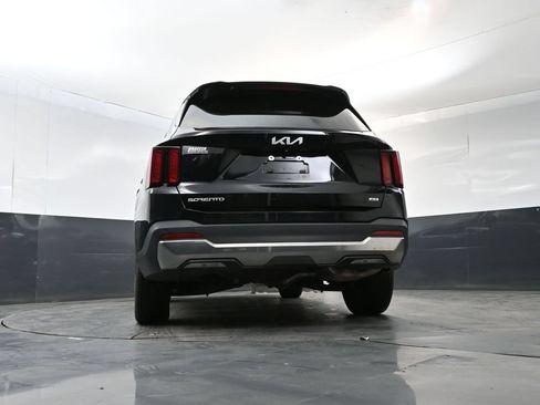 Certified 2024 Kia Sorento S AWD/4WD image 22