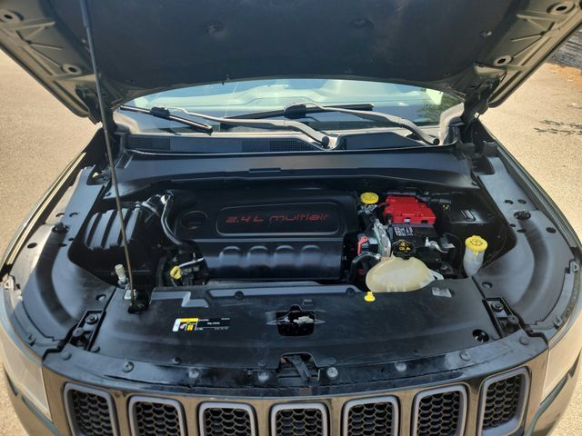 Used 2019 Jeep Compass Trailhawk AWD/4WD image 29
