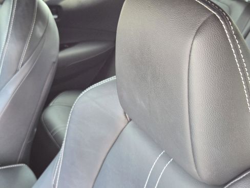 Used 2019 Toyota Corolla XSE FWD image 11