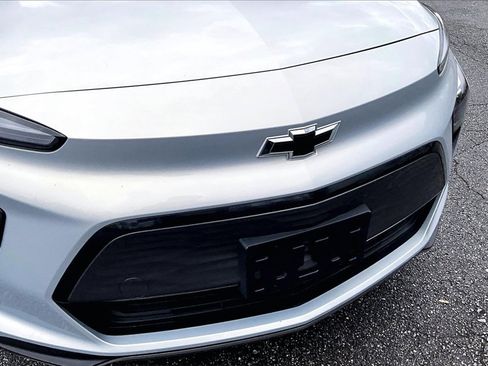 Used 2023 Chevrolet Bolt EUV LT image 27