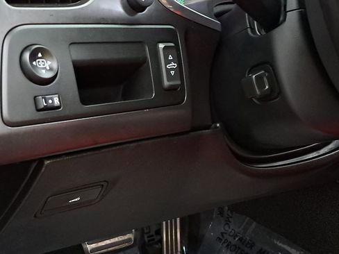 Used 2018 Chevrolet Corvette Stingray Convertible w/ 1LT image 17