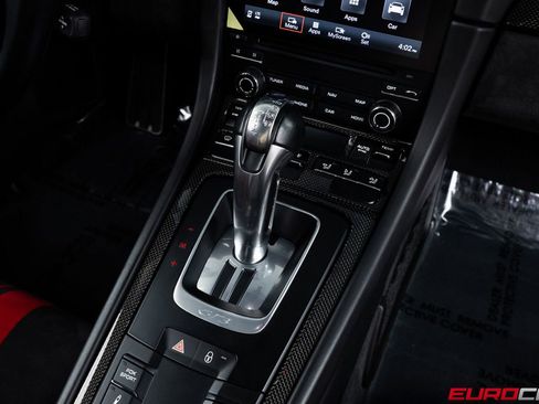 Used 2018 Porsche 911 GT3 RWD image 32