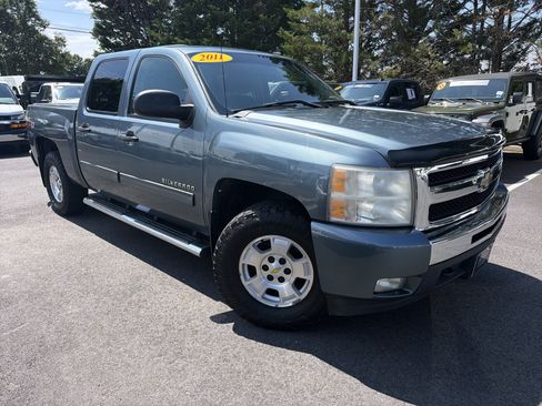 Used 2011 Chevrolet Silverado 1500 LT w/ All-Star Edition AWD/4WD image 2