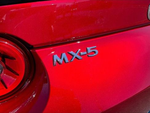 Certified 2025 MAZDA MX-5 Miata RF Club RWD image 27