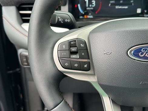 New 2026 Ford Explorer Active w/ Active Comfort Package AWD/4WD image 8
