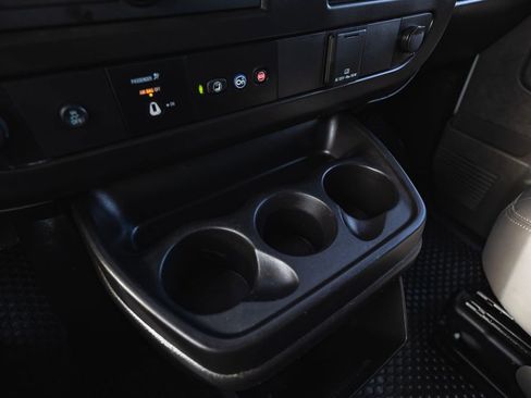 Used 2022 Chevrolet Express 2500 w/ Driver Convenience Package image 25