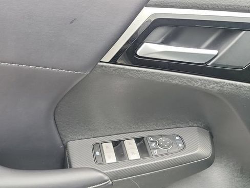 Used 2024 Mitsubishi Outlander SE FWD image 21