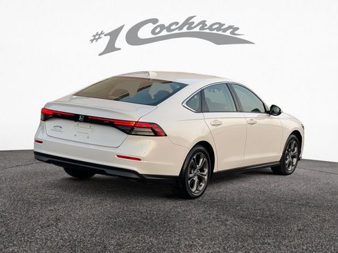 Used 2023 Honda Accord EX image 7