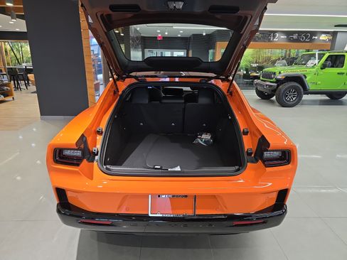 New 2025 Dodge Charger R/T w/ Quick Order Package 25M R/T image 5