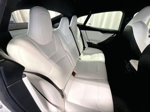 Used 2020 Tesla Model S Long Range image 16
