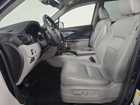 Used 2018 Honda Pilot Touring image 21