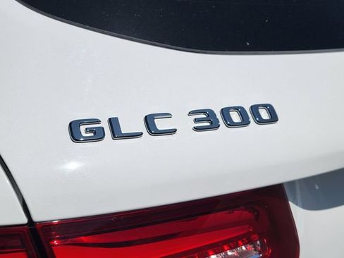 Used 2018 Mercedes-Benz GLC 300 image 25