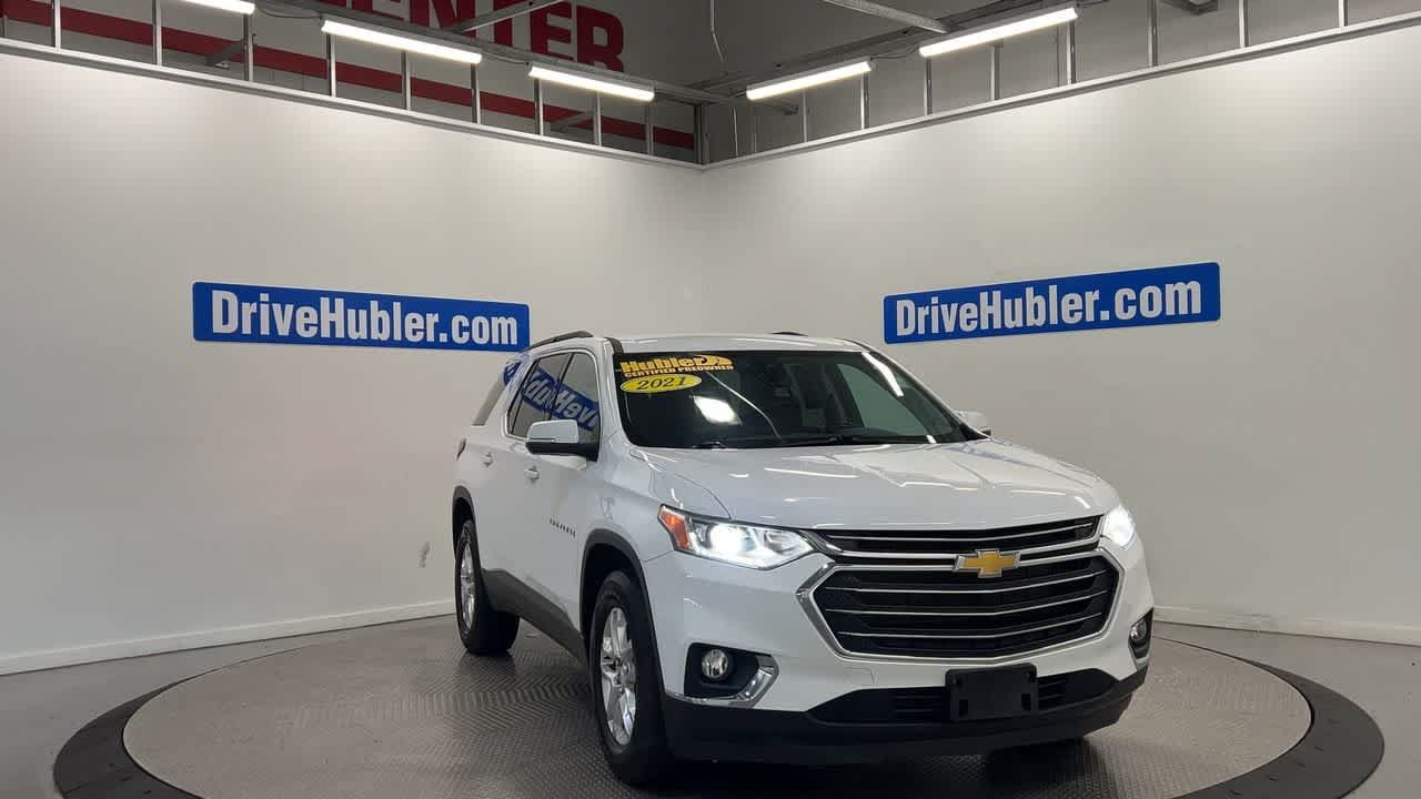 Used 2021 Chevrolet Traverse LT w/ LPO, Cargo Package AWD/4WD image 5