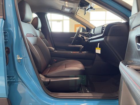 New 2026 Nissan Kicks SR w/ Cold Weather Package image 16