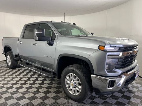 New 2026 Chevrolet Silverado 3500 LT AWD/4WD image 1