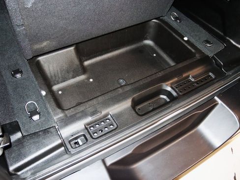 Used 2022 Jeep Wrangler Unlimited Sahara w/ Cold Weather Group image 84