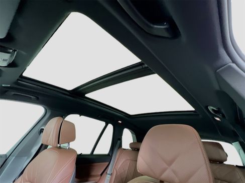 New 2026 BMW X5 M60i w/ Executive Package image 15
