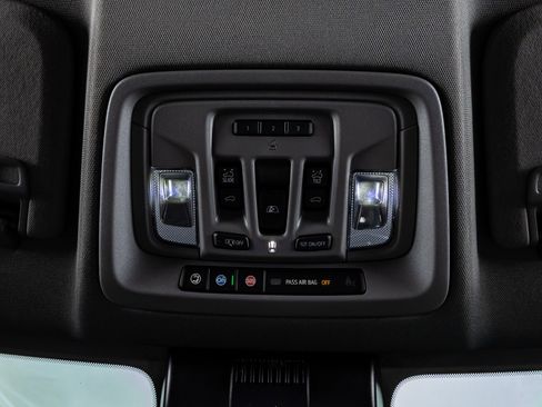 Used 2025 Chevrolet Silverado 2500 LTZ w/ LTZ Plus Package image 28