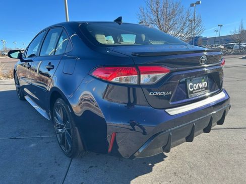 Used 2023 Toyota Corolla SE w/ SE Premium Package image 5