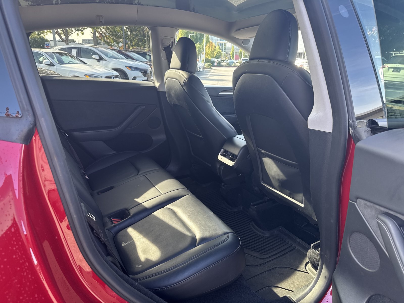 Used 2023 Tesla Model Y Long Range AWD/4WD image 14