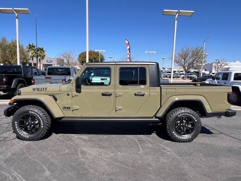 New 2025 Jeep Gladiator Willys image 3