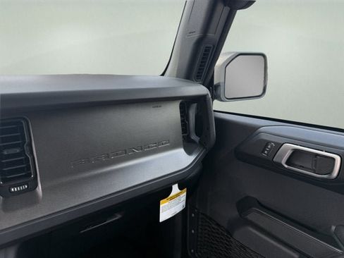 New 2026 Ford Bronco Badlands w/ Sasquatch Package AWD/4WD image 17
