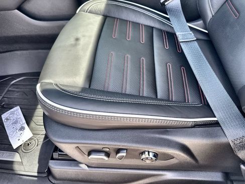 New 2026 GMC Yukon XL AT4 Ultimate w/ LPO, Floor Liner Package AWD/4WD image 25