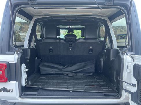 Used 2020 Jeep Wrangler Unlimited Rubicon image 10