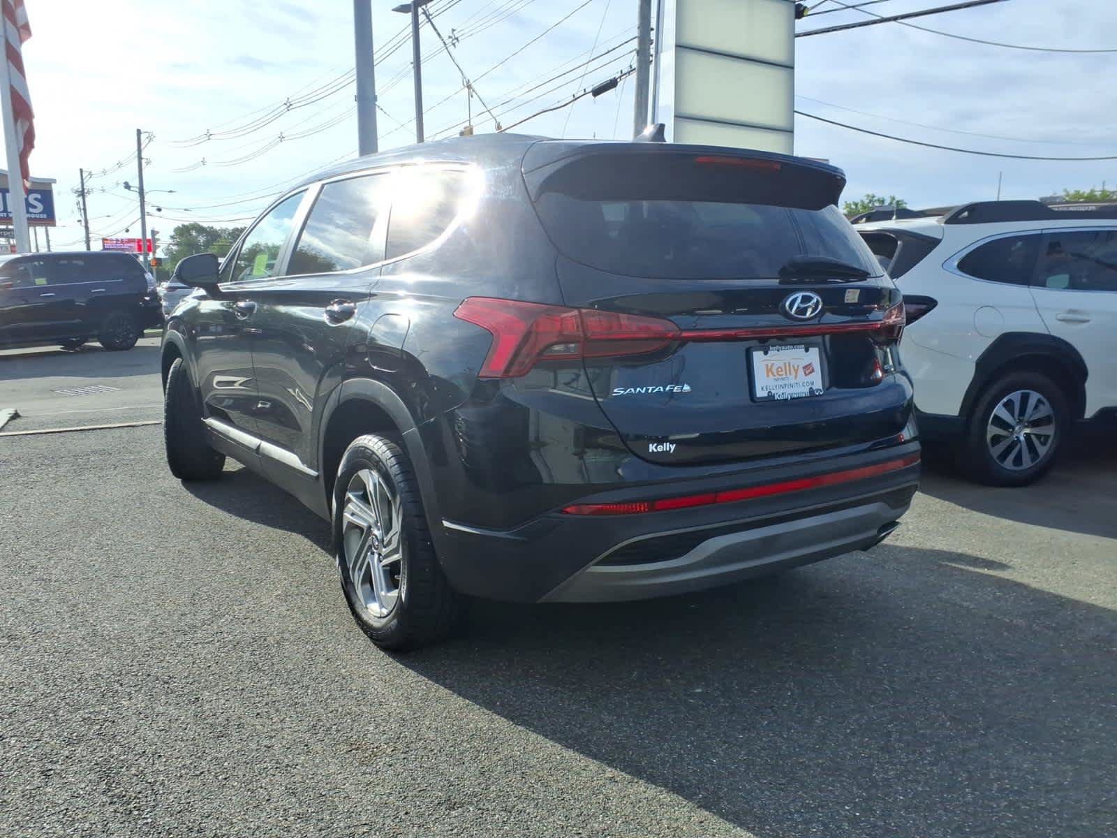Used 2021 Hyundai Santa Fe SE AWD/4WD image 6