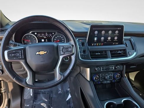 Used 2021 Chevrolet Tahoe Premier AWD/4WD image 17