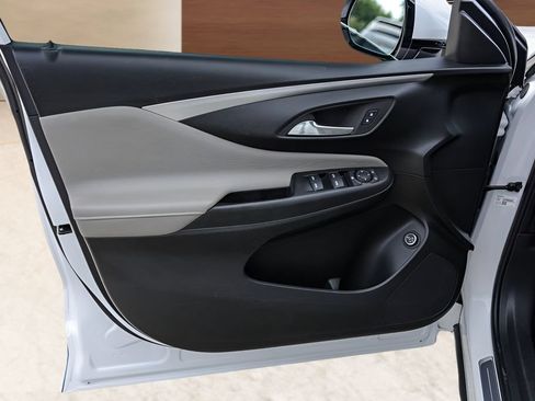 Used 2024 Buick Envista Avenir FWD image 22