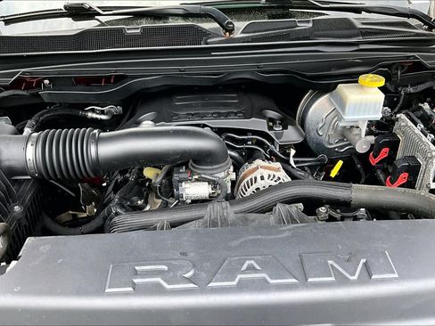 Used 2019 RAM 1500 Big Horn AWD/4WD image 30