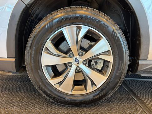 Used 2023 Subaru Ascent Premium w/ Convenience Package AWD/4WD image 12