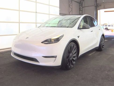 Used 2022 Tesla Model Y Performance AWD/4WD image 1