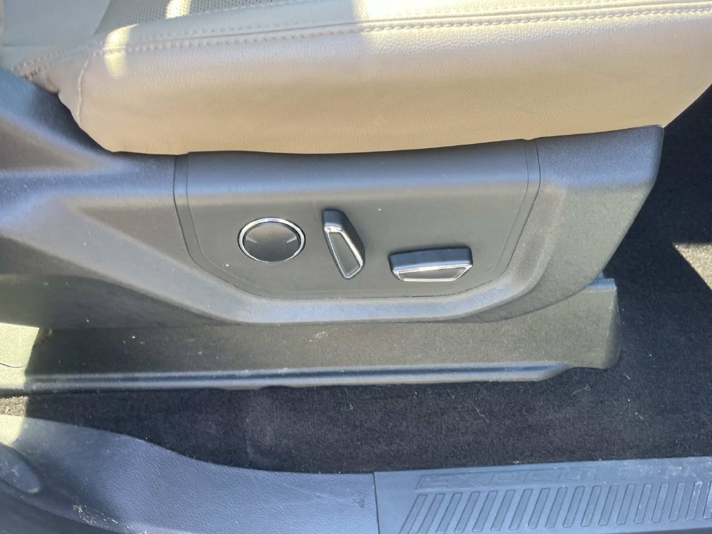 Used 2023 Ford Expedition Max Limited RWD image 33
