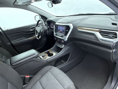 Used 2022 GMC Acadia SLE w/ Driver Convenience Package image 15