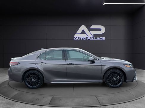 Used 2023 Toyota Camry XSE image 8