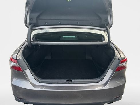 Used 2024 Toyota Camry XLE FWD image 23