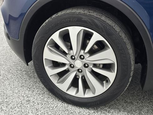 Used 2020 Buick Encore Preferred FWD image 32
