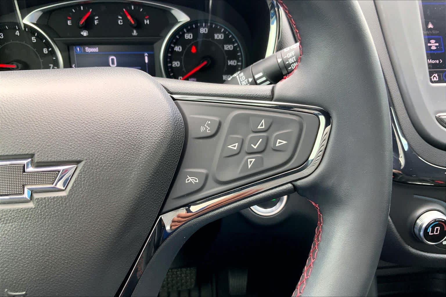 Certified 2024 Chevrolet Equinox RS FWD image 24