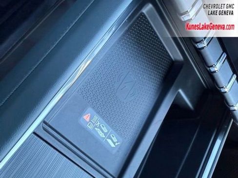 New 2026 GMC Acadia AT4 w/ LPO, Floor Liner Package image 30