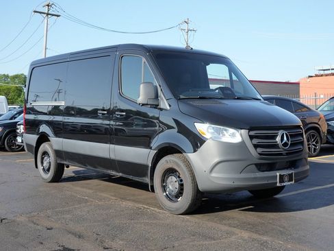 Used 2026 Mercedes-Benz Sprinter 2500 image 1