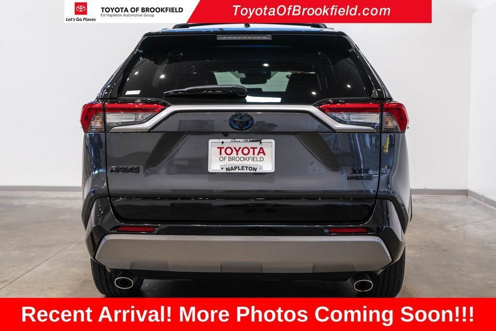 Certified 2024 Toyota RAV4 XSE w/ Weather Package AWD/4WD image 7