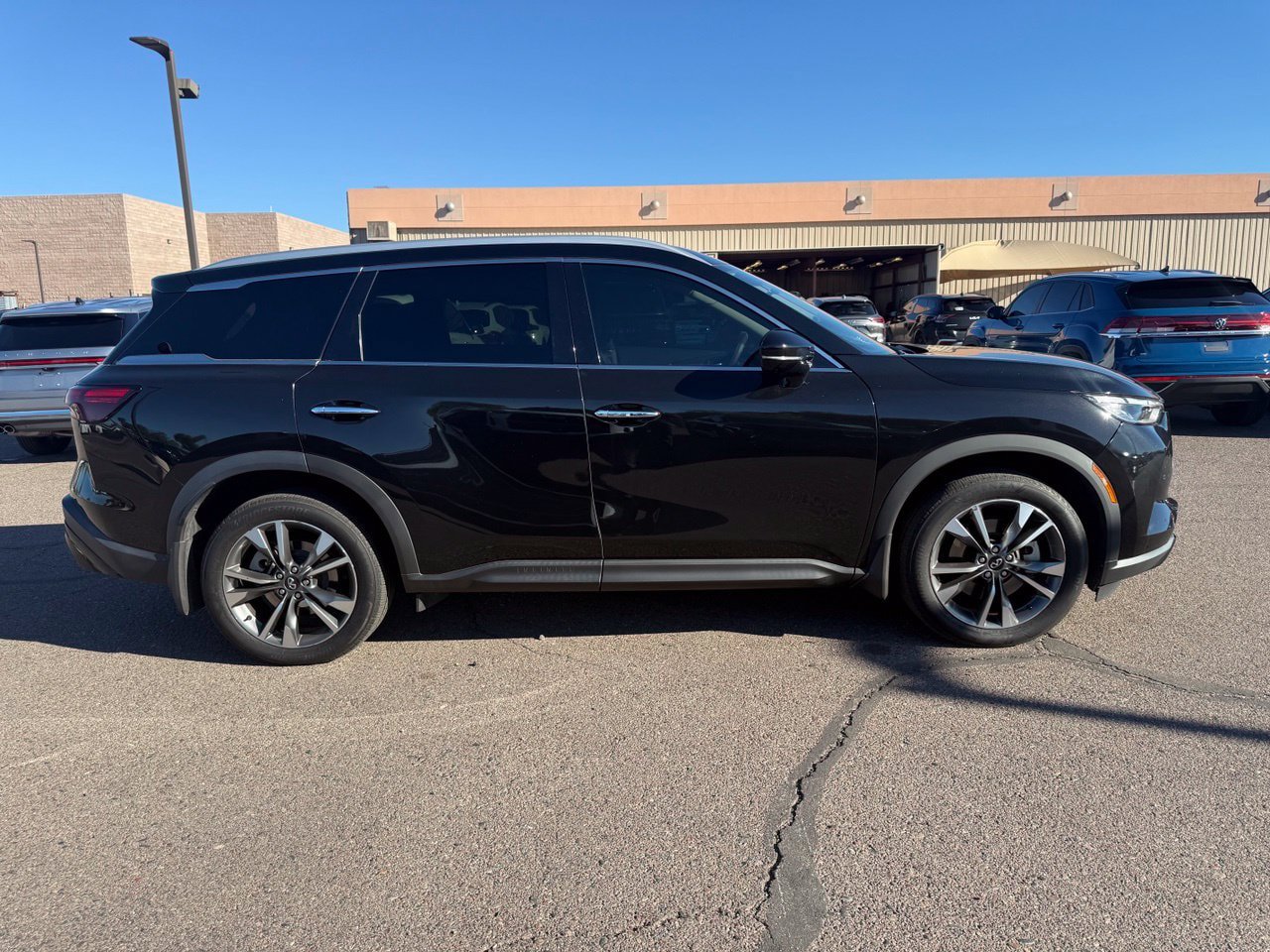 Certified 2023 INFINITI QX60 Luxe FWD image 4