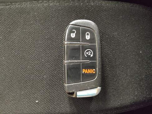 Used 2020 Jeep Renegade Sport image 32